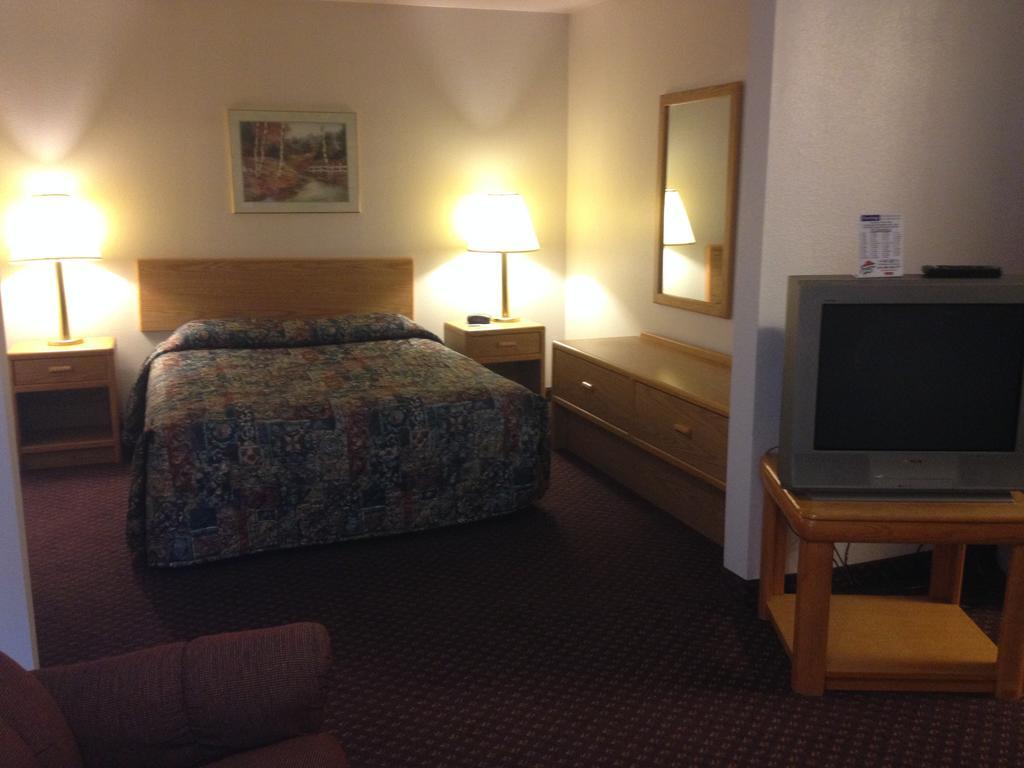 Travelodge By Wyndham Deer Lodge Montana Exterior foto